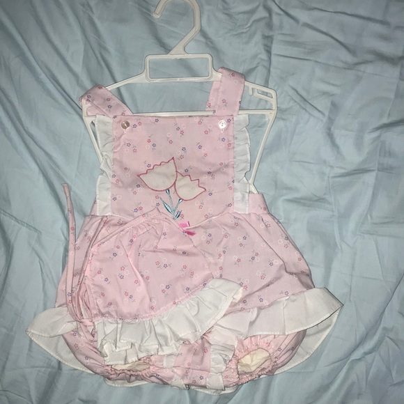Bundle of 3 - Vintage18 month outfits - Picture 2 of 7
